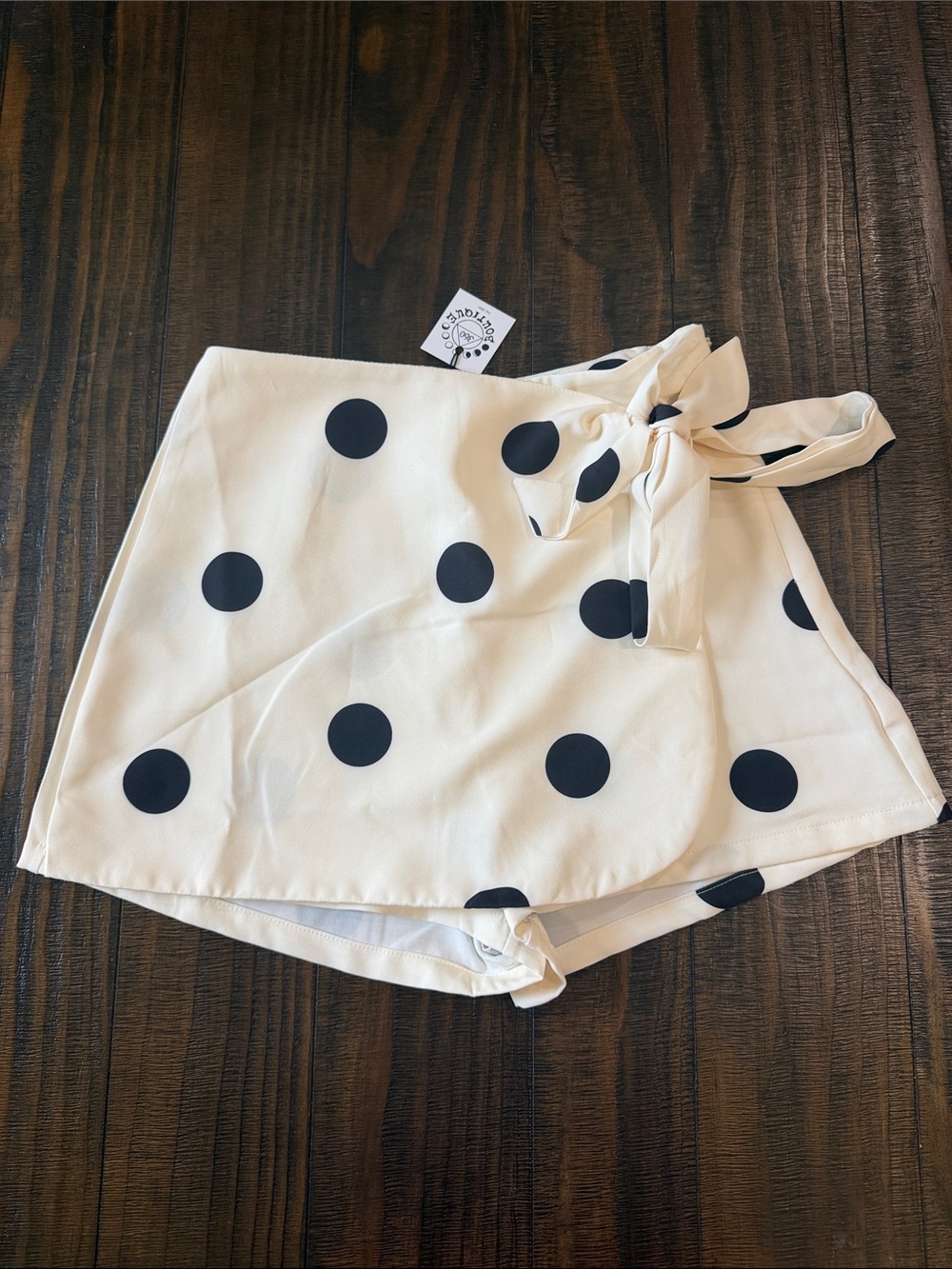 NWT Polka Dot Wrap Skort - Cream with Black Dots